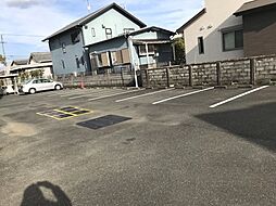 17 / 27