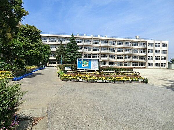 鎌ヶ谷市立南部小学校まで徒歩約21分（1550m）