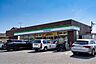 周辺：コンビニ ファミリーマート くぬぎ山4丁目店まで徒歩3分（140m）