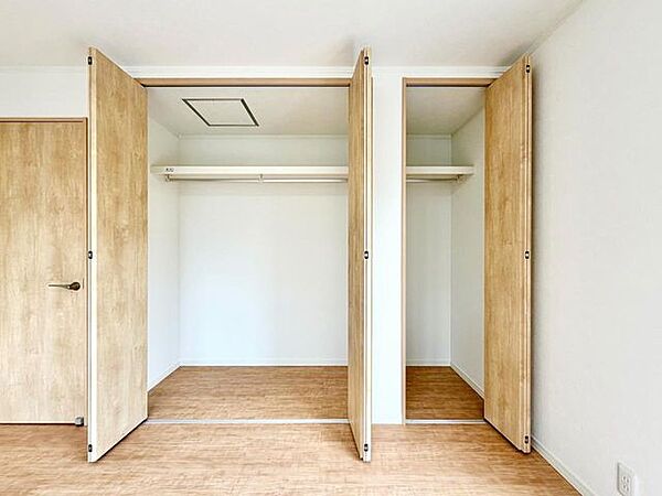 収納スペース、ぜひ現地にて、実際の広さや開放感をお確かめください。