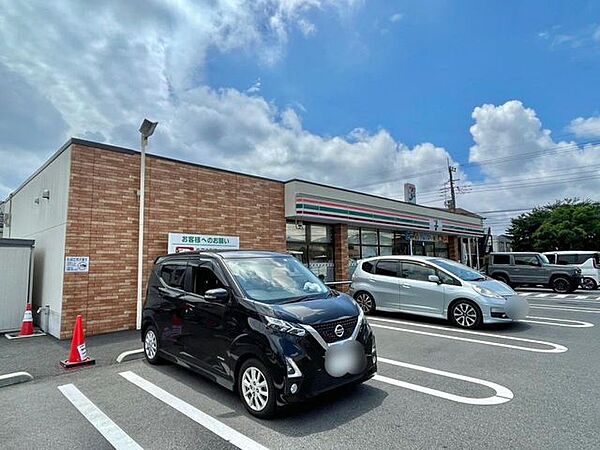 コンビニ セブンイレブン 鎌ケ谷東鎌ケ谷店まで徒歩4分（440m）