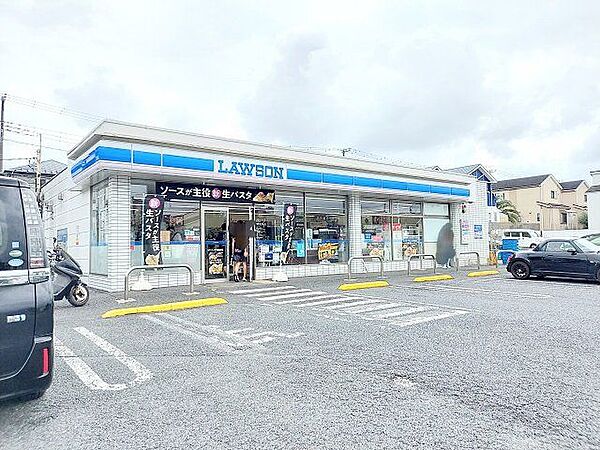 コンビニ ローソン千葉白井店300メートル