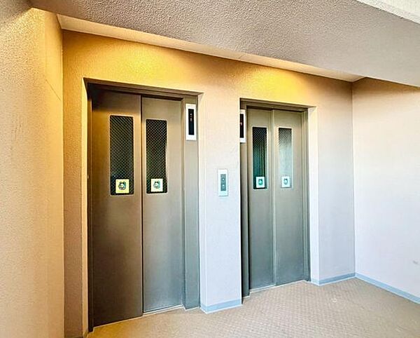 エレベーター2基
