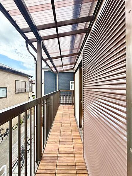 お洗濯物や布団もたっぷり干せるバルコニー。陽当たりが良く、スッキリと乾きます。