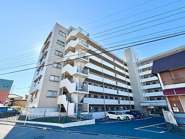 外観（日中）
