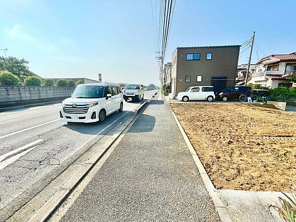 南西側道路