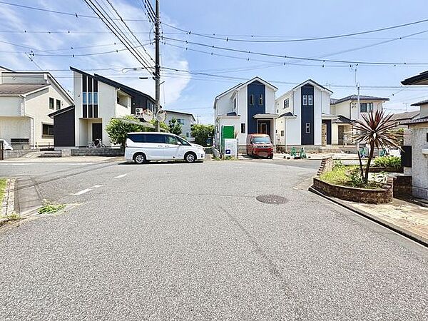 前面道路です