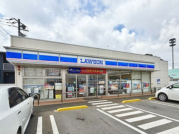 ローソン柏増尾八丁目店 徒歩2分 160m