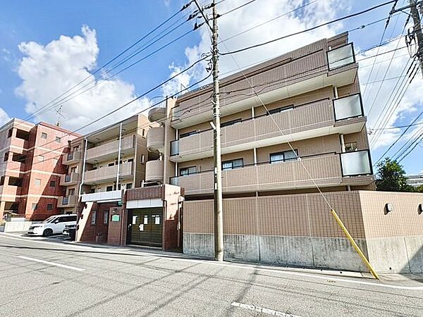 陽光をたっぷり浴びる南西角部屋。快適で明るい住環境がここから始まります。
