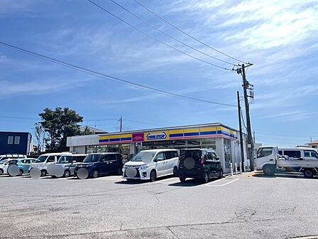 ミニストップ印西草深店 徒歩3分 240m