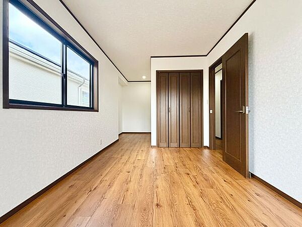 お子様の成長を優しく見守るお部屋。たっぷりの採光で、明るく健やかな毎日をサポート。