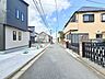 その他：閑静な住宅街に位置する落ち着いた環境。前面道路はゆとりがあり車の出し入れもスムーズ。