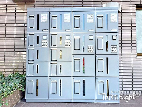 敷地内には宅配ボックスが付いています♪不在時でも荷物の受け取りが可能ですので、気兼ねなくネットでのお買い物も楽しめます！◆0120-1919-80◆