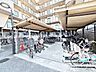 駐車場：駐輪場は屋根付き♪雨の日でも出し入れがしやすく、自転車が雨ざらしになってしまうこともありません。※空き状況については、都度お問合せ下さい。