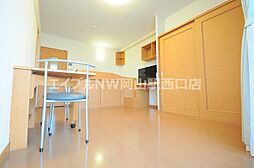 レオパレスひかり 1階1Kのリビング/ダイニング