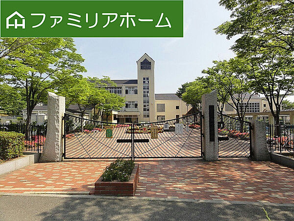 東町小学校　徒歩4分