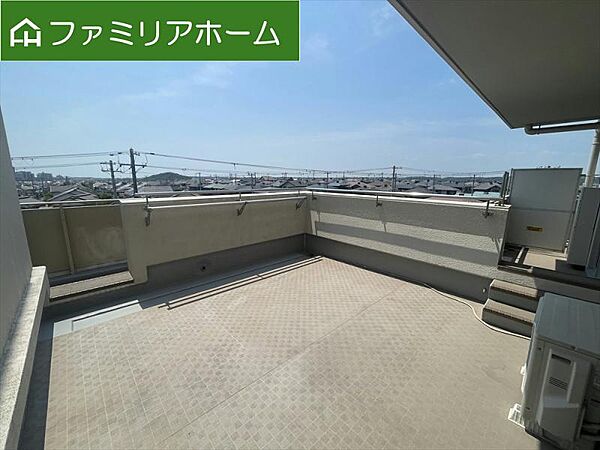 開放感あるルーフバルコニー