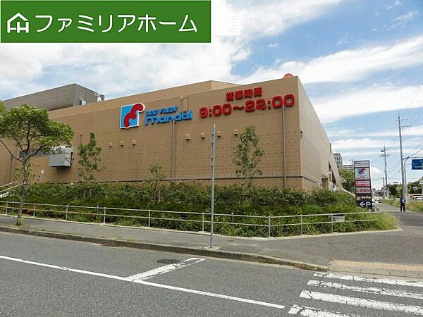 万代西神中央店　徒歩2分