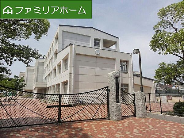 西神中学校　徒歩6分
