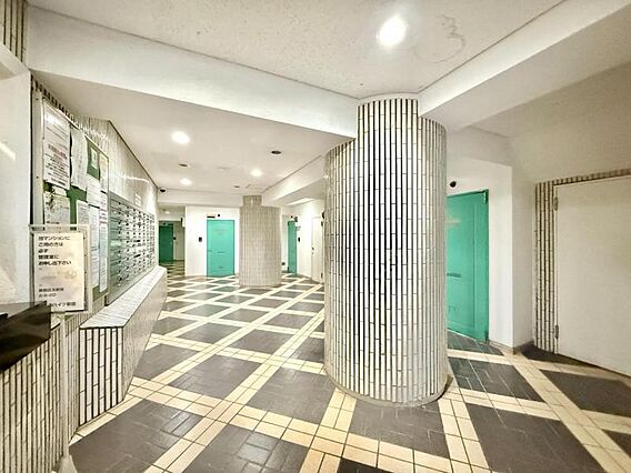 【エントランス...