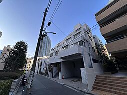 東京都港区六本木3丁目