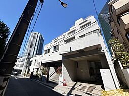 東京都港区六本木3丁目