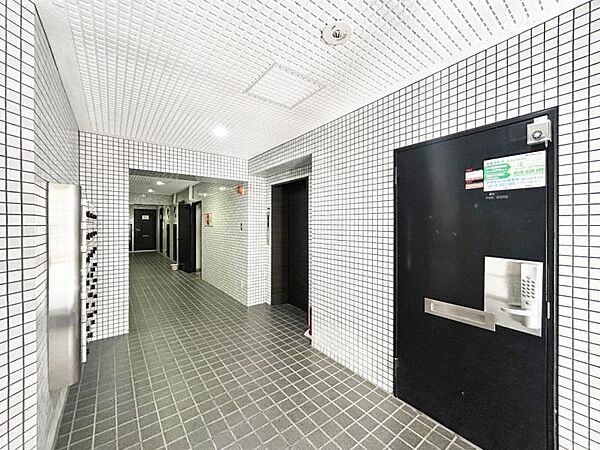【エントランス】住まう方を優しく迎える空間。