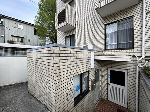 【エントランス】安心さと快適さを兼ね揃えております
