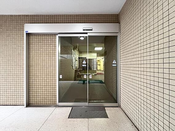 【エントランス...
