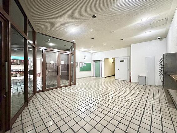 【エントランス...