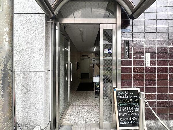 エントランス