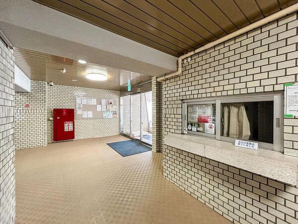 【管理室】　マンションならではのセキュリティと防犯性能