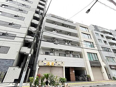【外観】何年経っても古びない。時代を超えて愛される、スタンダードな美。