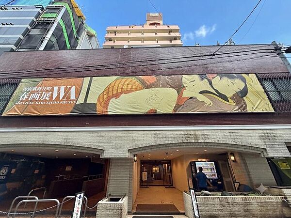 【外観】洗練された都市生活の象徴。