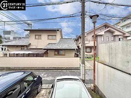 【眺望】 閑静な住宅街の街並みを望む眺望
