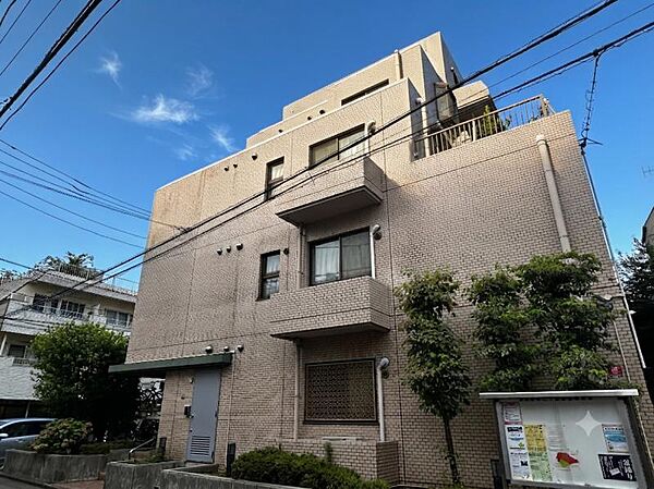 【外観】全方位に配慮された意匠美。
