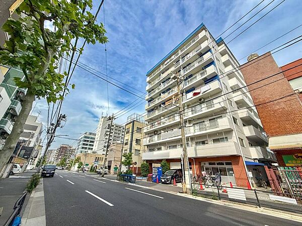 【外観】　毎日の暮らしに寄り添う、優しい雰囲気の外観が魅力です。