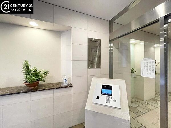 【オートロック】オートロックで入居者の安全を確保。