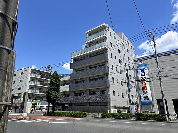 【外観】分譲マンションならではの品のある外観です。