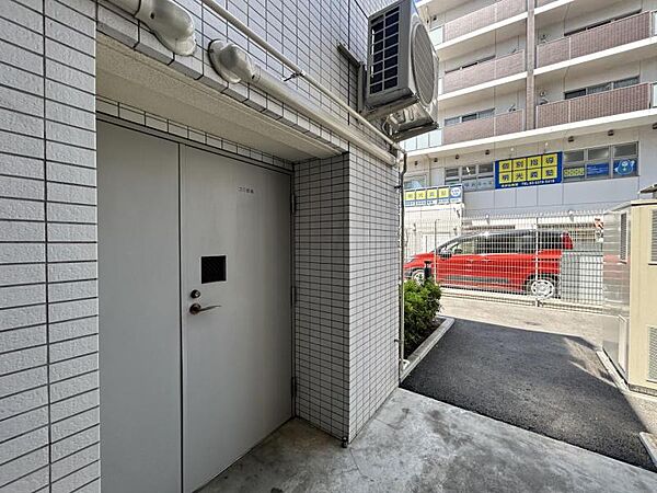 【エントランス】住まう方を優しく迎える空間。