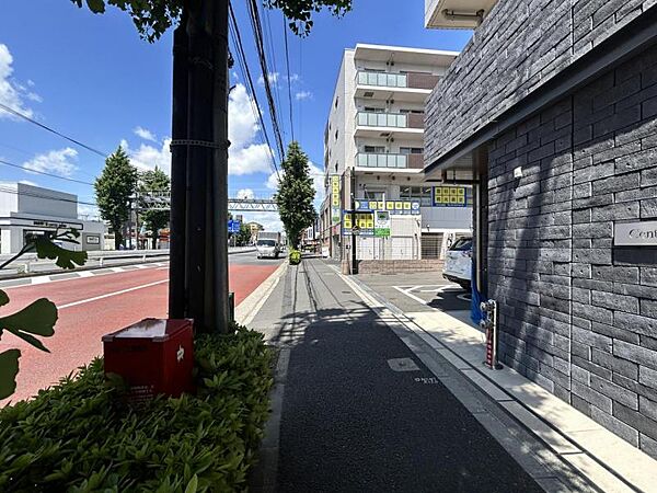 【エントランス】品のある雰囲気が感じられます。