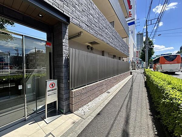 【周辺環境】生活の利便性と落ち着きを兼ね備えた立地。