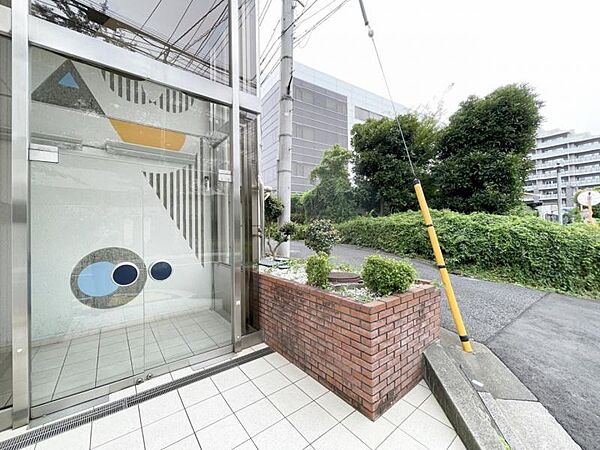 【エントランス】住まう方を優しく迎える空間。