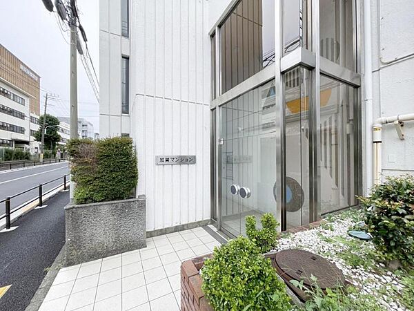 【エントランス】品のある雰囲気が感じられます。