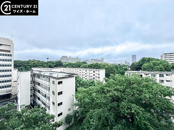 【眺望】　都心の眺望が見渡せる解放感のある景色です