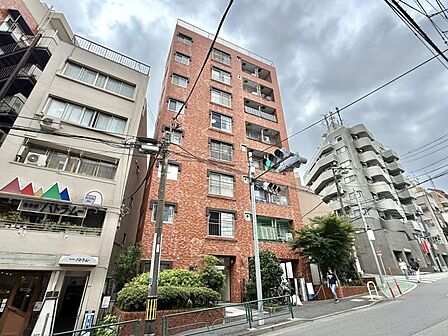 【外観】堂々とした佇まいが安心感を与えます。