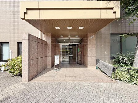 毎日の暮らしに寄り添う、優しい雰囲気の外観が魅力です。