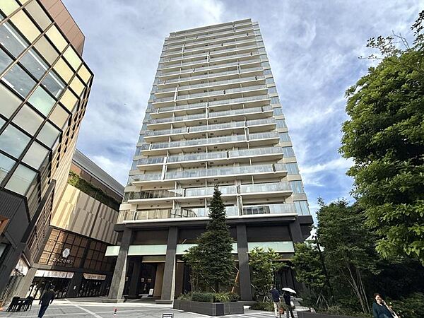 【外観】上質な素材感を感じさせる外観デザイン。