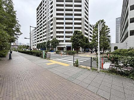 【外観】上質な素材感を感じさせる外観デザイン。