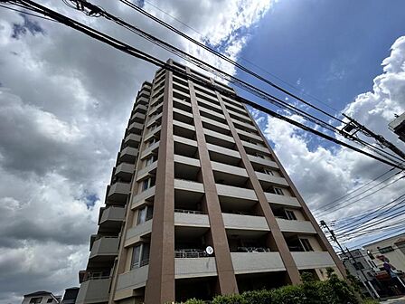 【外観】存在感のある外観デザインです。